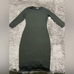 Beautiful Black 3/4 sleeve Bodycon Dress